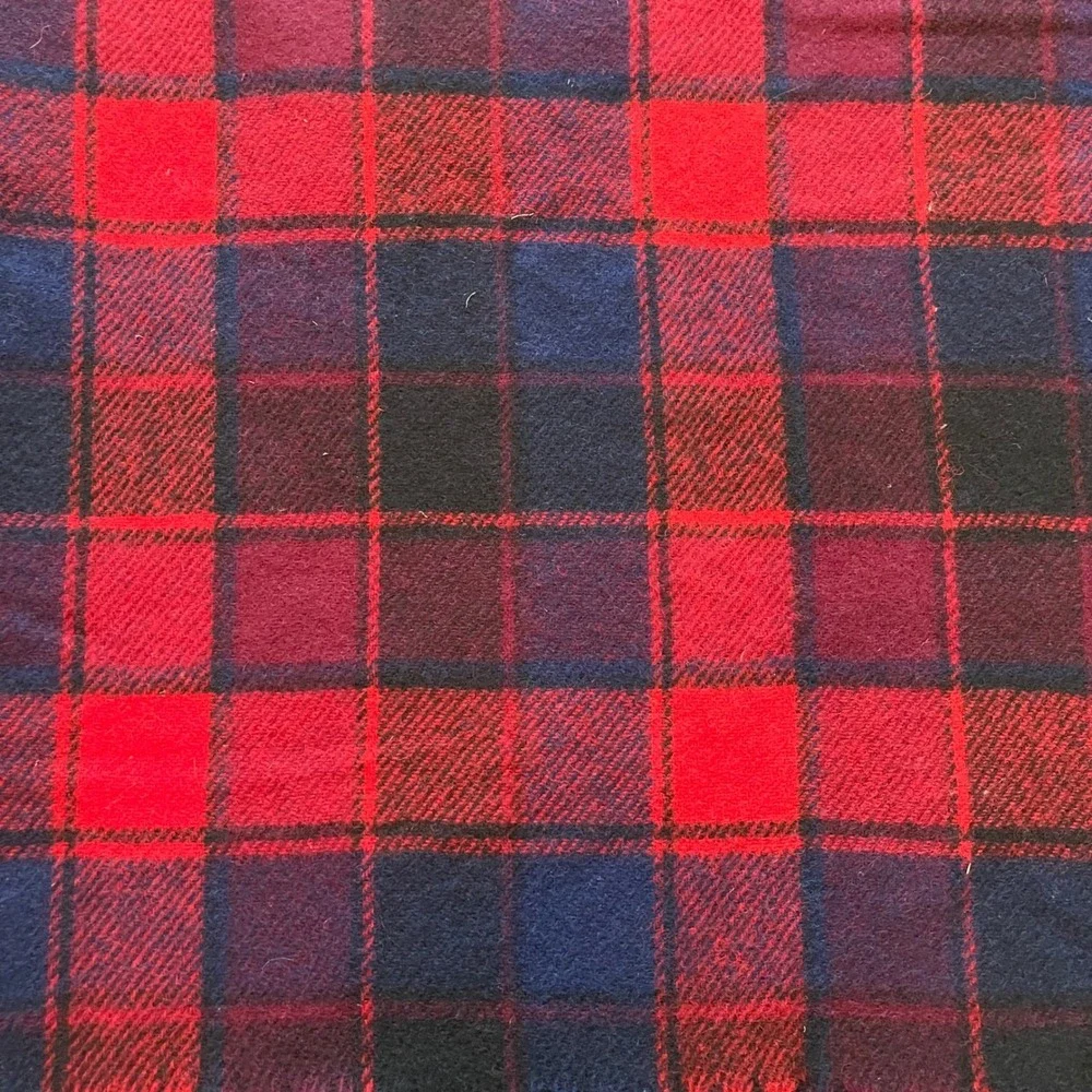 Vtg Pendleton Robe in a Bag Stadium Blanket‎ Plaid Fringe Red Blue Throw 76x42